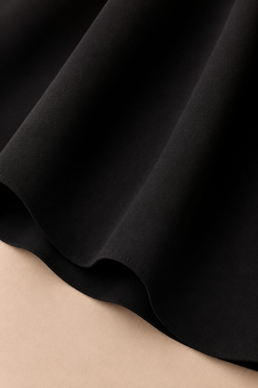 Luxe Black Pintuck Abaya